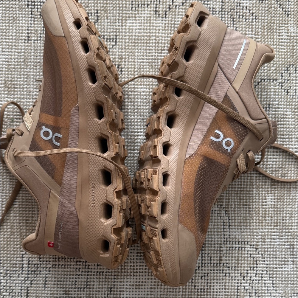 On Cloud Running Unisex Brown Athletic Shoes